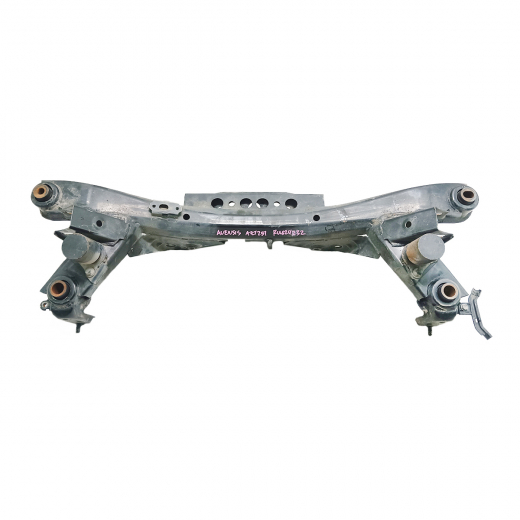 Балка подвески задняя Toyota Avensis '03-'10 (2WD) контрактная