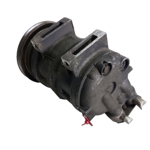 Компрессор кондиционера Mazda Bongo/ Nissan Vanette '97-'99 (R2) контрактный