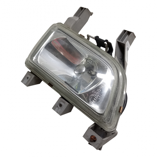 Противотуманная фара Mazda Familia '00-'03 правая (02-692) контрактная