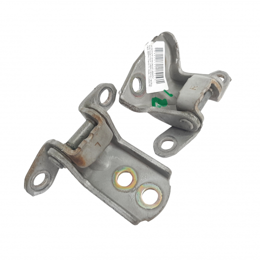 Шарнир передней левой двери Nissan Tino '98-'03 верхний+нижний контрактный