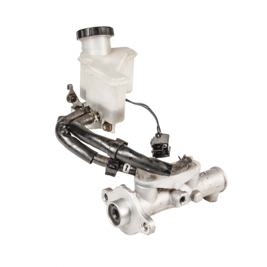 Главный тормозной цилиндр Mazda Bongo/ Nissan Vanette '99-'17 контрактный