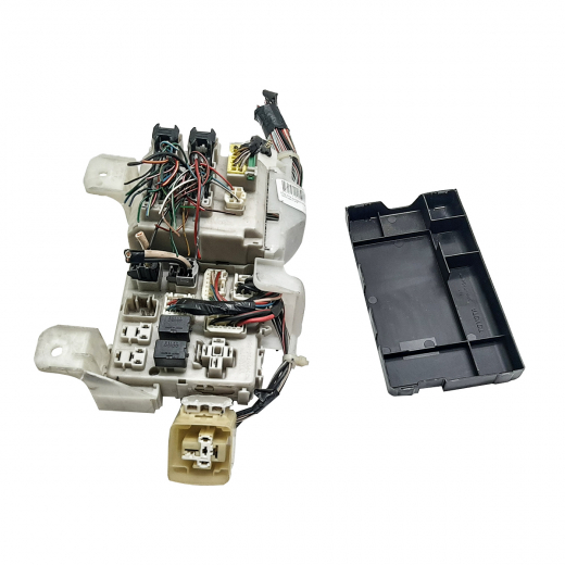 Блок реле (салон) Toyota Corolla/ Fielder/ Runx/ Allex '00-'06/ Will Vs '01-'04 Контрактный