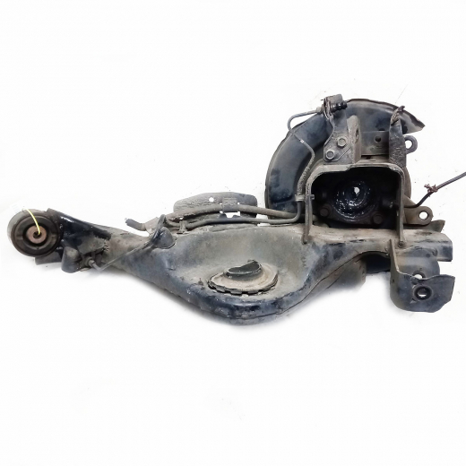 Ступица задняя Nissan Serena '05-'10 правая с рычагом диск 5x114,3 4WD ABS контрактная