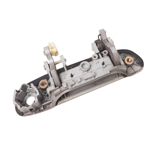 Ручка двери Mazda Familia '00-'04/ Premacy '99-'05/ 323/ Astina/ Protege '00-'04/ Ford Laser Lidea '00-'01/ Ixion '99-'03 передняя левая контрактная