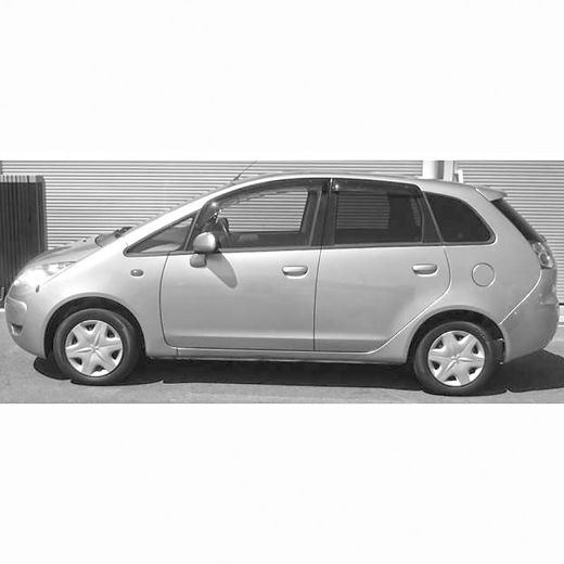 Стекло боковое в кузов Mitsubishi Colt/ Plus '02-'12 переднее левое контрактный