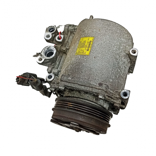 Компрессор кондиционера Mitsubishi Delica Space Gear '94-'07 (4G64, 6G72, 4M40-T, 4M40-TE) контрактный