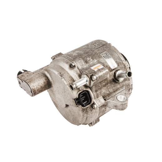 Генератор двигателя Mazda Demio '02-'07/ Verisa '04-'15 (ZY-VE, ZJ-VE) силовой E-4WD контрактный