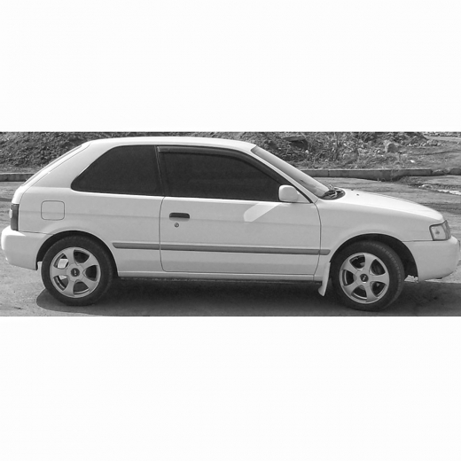 Стекло боковое в кузов Toyota Tercel/ Corsa/ Corolla II '94-'99 (3Door) заднее правое контрактный