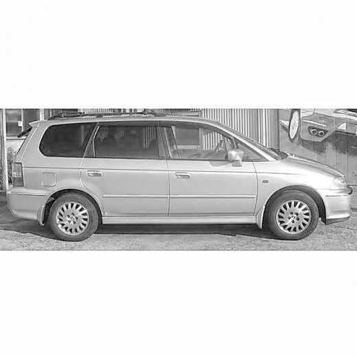 Стекло боковое в кузов Honda Odyssey '99-'03 заднее правое контрактный