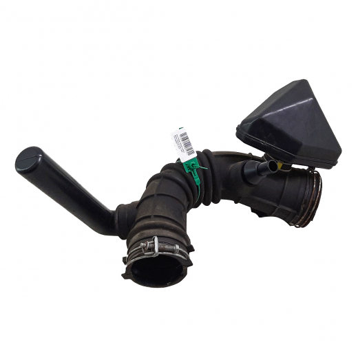 Патрубок воздушного фильтра Toyota Harrier '03-'12 (2AZ-FE) Контрактный