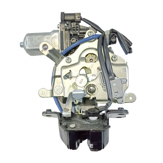 Замок двери/ крышки багажника Lexus RX '03-'08/ Toyota Harrier '03-'12 (авто) контрактный