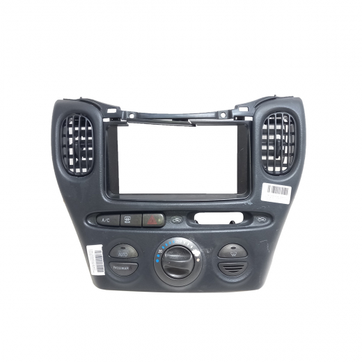 Блок управления печкой Toyota Funcargo '99-'02 (кнопки/ консоль) Контрактный 
