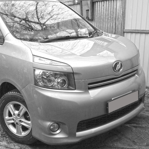 Капот Toyota Voxy '07-'14 контрактный