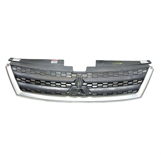 Решетка радиатора Mitsubishi Outlander '05-'12 контрактная