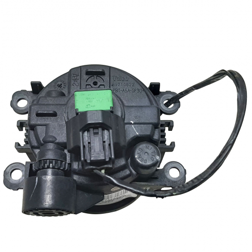 Противотуманная фара Nissan Note '05-'12/ Opel Zafira '05-'11/ Zafira '11-'25/ Corsa '06-'14/ Astra G '98-'05/ Astra '04-'11/ Astra J '09-'15/ Meriva '03-'10/ Meriva '10-'15/ Vectra '03-'08/ Ford Focus II '04-'11/ Focus '11-'25/ C-Max '03-'10/ C-Max '10-'15/ Fiesta '01-'08/ Fiesta '08-'17/ Fusion '02-'12/ Mitsubishi Outlander '03-'06/ Outlander '05-'12/ Pajero '06-'25/ Airtrek '01-'05/ Colt '02-'12/ Colt Plus '04-'12/ L200 '07-'16/ Delica D5 '06-'19/ Grandis '03-'09/ Suzuki Vitara '14-'22/ Chevrolet Cruze '01-'08/ Escudo '15-'25/ Escudo '05-'15/ Grand Vitara '05-'16/ Swift '00-'05/ Swift '03-'10/ Swift '10-'17/ SX4 '06-'14/ Renault Arkana '18-'25/ Fluence '10-'17/ Koleos '08-'16/ Laguna '01-'07/ Laguna '07-'25/ Logan '04-'16/ Megane '02-'09/ Megane '08-'16/ Sandero '09-'14/ Scenic '09-'25/ Citroen C4 Picasso '06-'13/ C4 '04-'09/ C5 '01-'08/ C-Crosser '07-'12/ Peugeot 207 '06-'11/ 307 '00