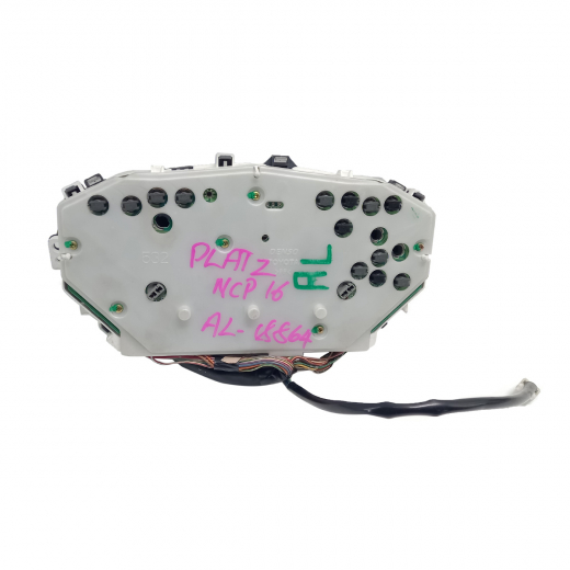 Табло приборов Toyota Vitz/ Platz '99-'02 (2NZ-FE, 1SZ-FE, 1NZ-FE) AT контрактное 8380052400, 8380052401