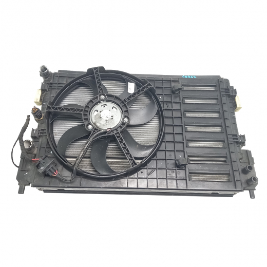 Радиатор охлаждения Volkswagen Polo '09-'19/ Skoda Roomster '10-'15/ Rapid '14-'19/ Audi A1 '10-'16 (CFNA, CBZB, CDDA, CGGB, CJZC, BTS, CZCA, CAXA, CBZA, CAVG, CNVA, CTHG, CTJA) AT, DSG, AMT/DSG контрактный в сборе 