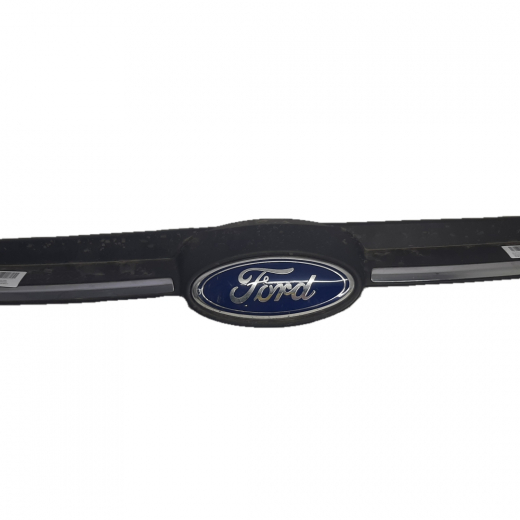 Решетка радиатора Ford Focus III '11-'15 ЦЕЛЬНЫЙ контрактная 