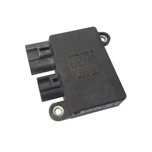 Блок управления вентилятором Toyota Vitz '99-'05 Контрактный