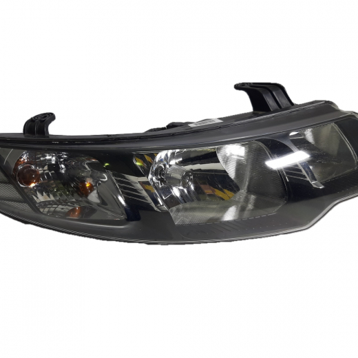 Фара Kia Cerato '08-'13 правая (921021M040) контрактная