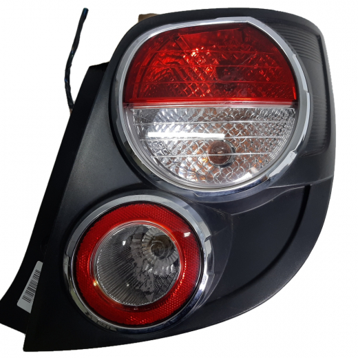 Стоп сигнал Chevrolet Aveo (5Door) '11-'15 правый (95470360) контрактный