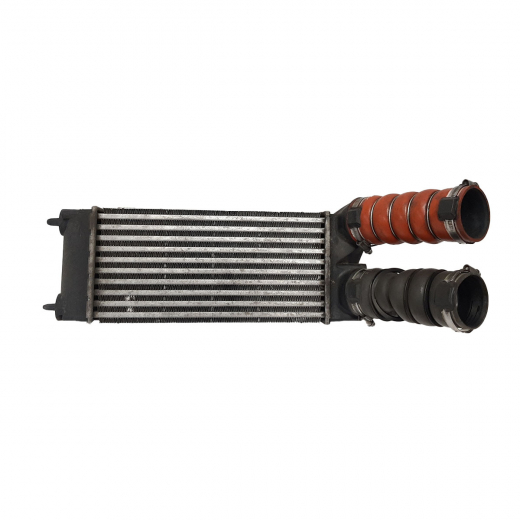 Интеркулер Citroen C4 '10-'16/ Peugeot 3008 '09-'17/ 308 '08-'14 (9HR DV6C, 5F02 EP6CDT, 5VF) Контрактный