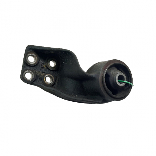 Подушка редуктора моста Mazda Proceed Levante '97-'99/ Suzuki Escudo '97-'05/ Grand Escudo '00-'05/ Grand Vitara '98-'03 передняя правая Контрактный