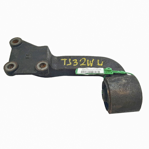 Подушка редуктора моста Mazda Proceed Levante '97-'99/ Suzuki Escudo '97-'05/ Grand Escudo '00-'05/ Grand Vitara '98-'03 передняя левая Контрактный 