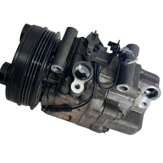Компрессор кондиционера Suzuki Escudo '05-'15/ Grand Vitara '05-'16 (M16A) контрактный