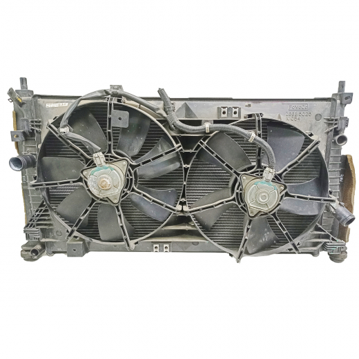 Радиатор охлаждения Mazda 3 '09-'13/ Axela '09-'13 (LF-VE, LF-VDS) AT 2 вентилятора контрактный в сборе