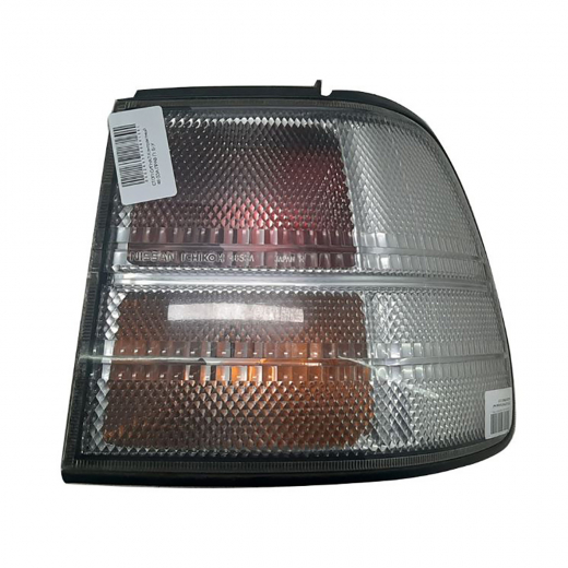 Стоп сигнал Nissan Liberty '98-'05 правый белый (48-53A) контрактный