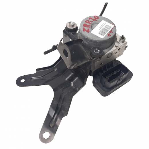 Блок ABS Toyota Voxy/ Noah '07-'14 (3ZR-FE, 3ZR-FAE) 2WD контрактный