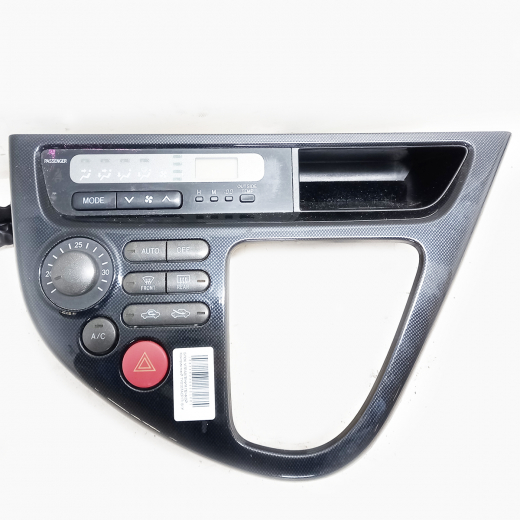 Блок управления печкой Toyota Wish '03-'05  контрактный 01.2003 - 08.2005
