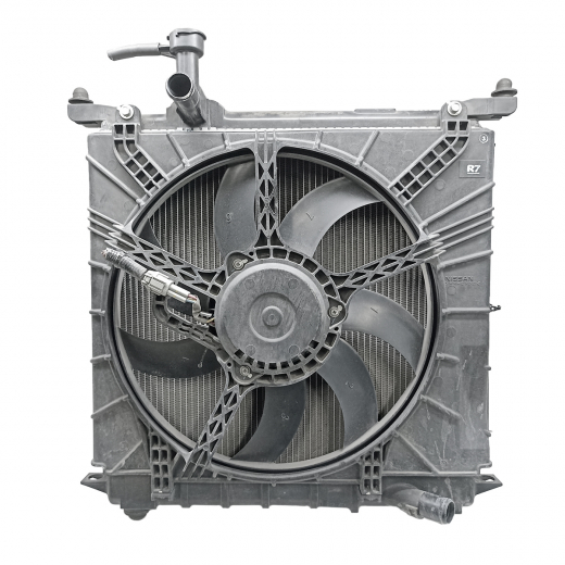 Радиатор охлаждения Nissan Latio '12-'16/ March '10-'22/ Note '12-'22 (HR12DE) CVT контрактный в сборе