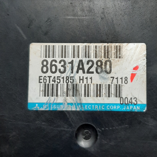 Компьютер двигателя Mitsubishi Colt '02-'12/ Colt Plus '04-'12 (4A91) 2WD CVT контрактный 8631A280