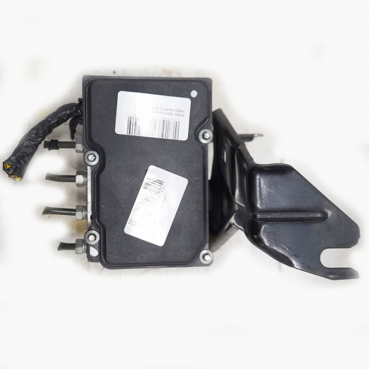 Блок ABS Nissan Note '05-'12 (HR15DE) 2WD контрактный