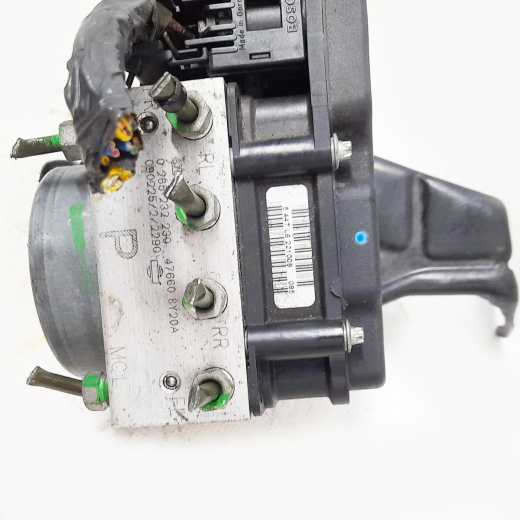Блок ABS Nissan Note '05-'12 (HR15DE) 2WD контрактный
