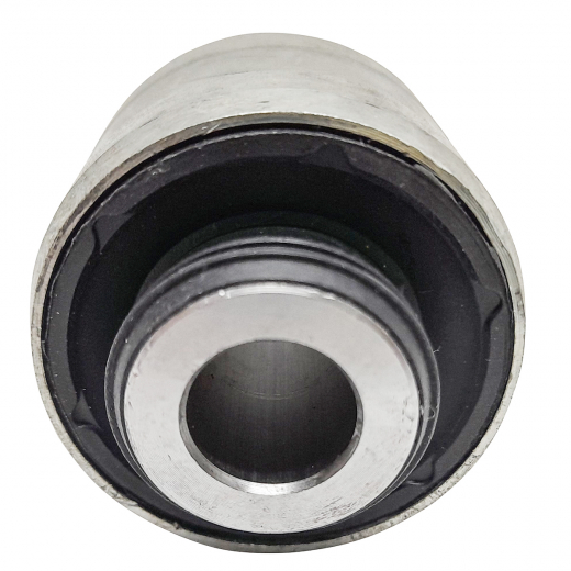 Сайлентблок заднего нижнего рычага поперечный, плавающий R8 MR197915