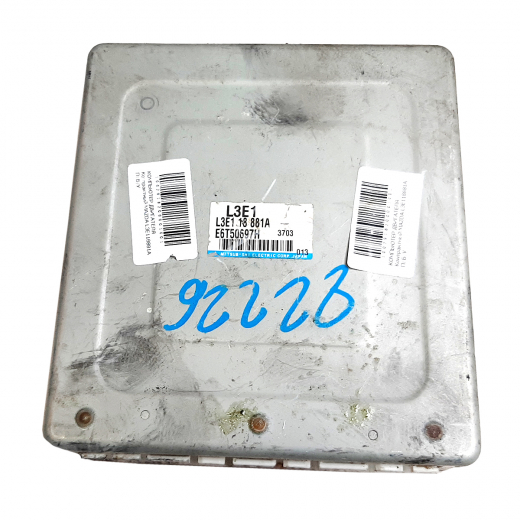 Компьютер двигателя Mazda Atenza '02-'08 (L3-VE) 2WD AT контрактный L3E118881A