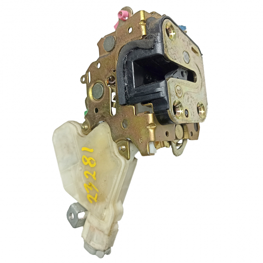 Замок боковой двери Nissan Caravan/ Homy '01-'12/ Avenir '98-'05/ Elgrand '02-'10/ Expert '99-'07/ Liberty '98-'05/ Tino '98-'03 передней правой контрактный