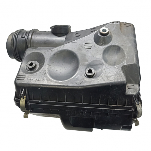 Корпус воздушного фильтра Toyota Hilux Surf/ Land Cruiser Prado '02-'09 (5VZ-FE) контрактный