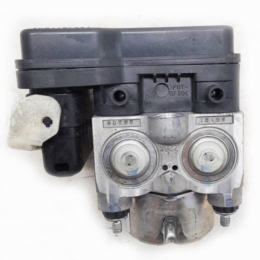 Блок ABS Toyota Ractis '05-'10 (2SZ-FE, 1NZ-FE) 2WD контрактный