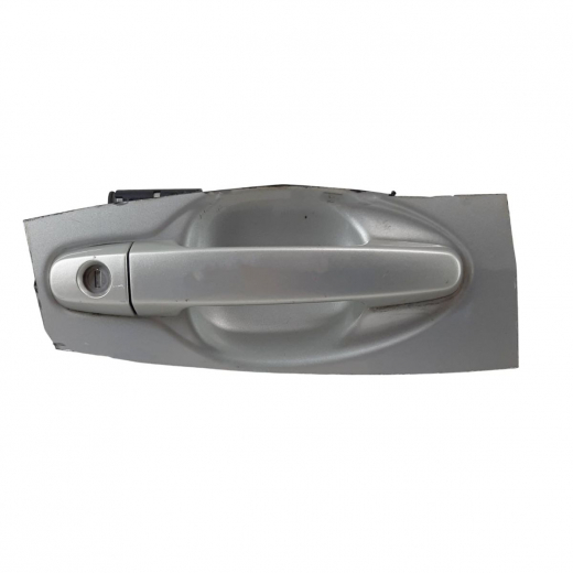 Ручка двери Toyota Avensis '03-'08 передняя правая контрактная