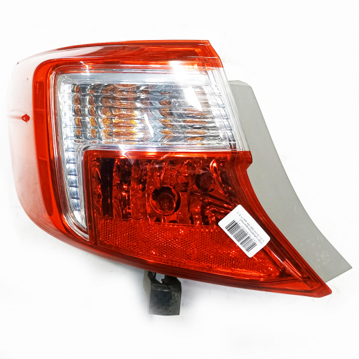 Стоп сигнал Toyota Camry '11-'15 левый USA-spec (81561-06490) контрактный 