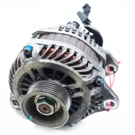 Генератор двигателя Nissan Elgrand '04-'10/ Skyline '06-'14/ Fuga '04-'09/ Infiniti Ex/ Qx50 '08-'24/ M '05-'10/ M/ Q70 '10-'24/ G/ Q60 '06-'15 (VQ35DE, VQ25DE, VQ25HR) 3 контакта контрактный