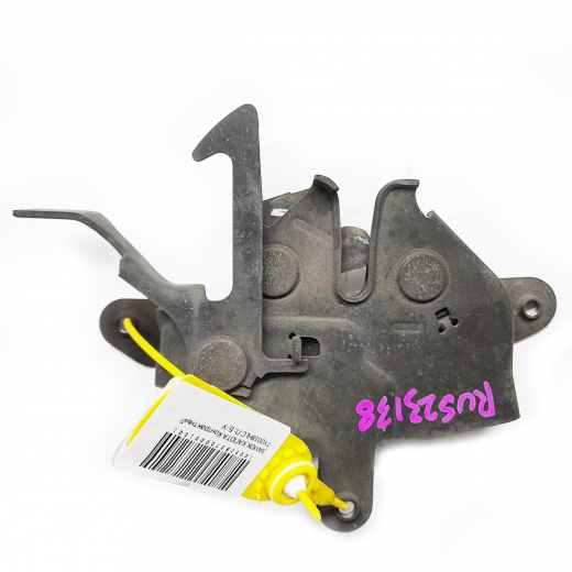 Замок капота Toyota Corolla II/ Corsa/ Terce '94-'99/ Raum '97-'03 контрактный