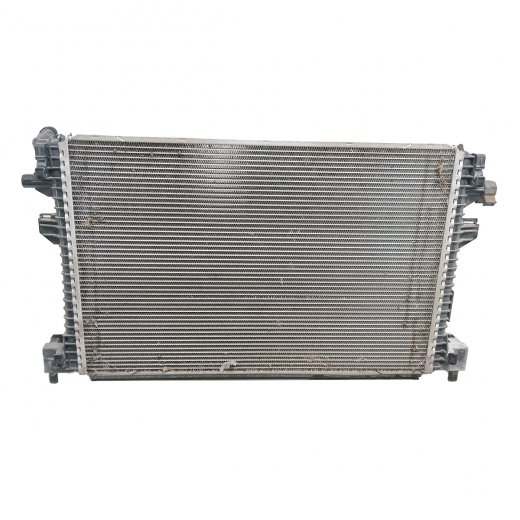 Радиатор охлаждения Volkswagen Tiguan '17-'24/ Skoda Octavia '13-'20/ Kodiaq '16-'24 (CZCA, CZDA, CZEA, CKFC, CRVC, CZPA) AMT/DSG дополнительный контрактный в сборе