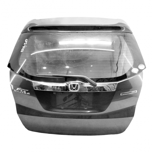 Дверь багажника Honda Fit Shuttle '11-'15 контрактная