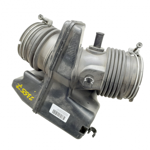 Патрубок воздушного фильтра Lexus RX '03-'08/ Toyota Harrier '03-'12 (2GR-FE) контрактный