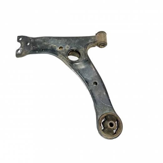 Рычаг передний Toyota Corolla '00-'13/ Allex '01-'06/ Allion '01-'07/ Avensis '03-'08/ Axio '06-'12/ Fielder '00-'12/ Premio '01-'07/ Runx '01-'06/ Cpacio '01-'07/ Matrix '08-'14/ Wish '03-'17/ Will Vs '01-'04 левый нижний контрактный